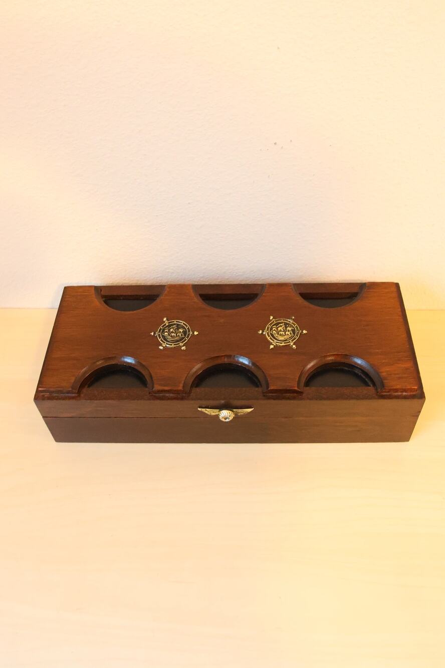 Vintage Nautical Wood Valet Jewelry Box Brass Ship Wheel Inlay Red Felt Lining